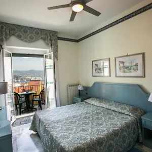 Ariston Hotel