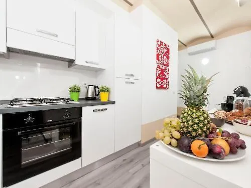 Bed & Breakfast White Rooms Colosseo Rome